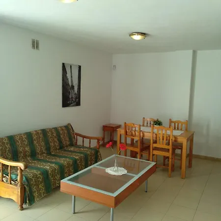 Onebedroom In Alondras Park דירה *